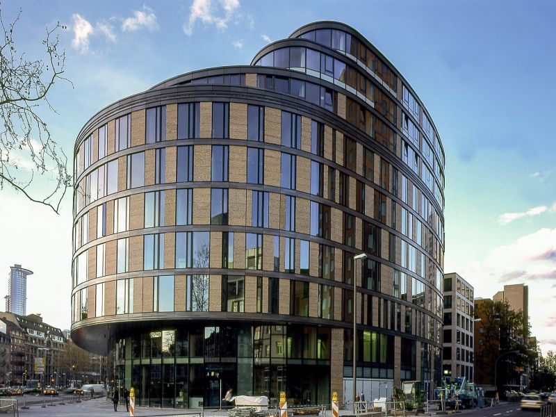  - Zertifizierung, Oval, Frankfurt